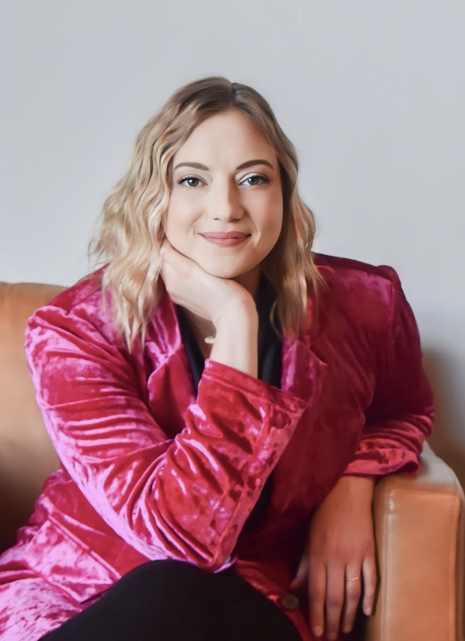 Megan Moore headshot