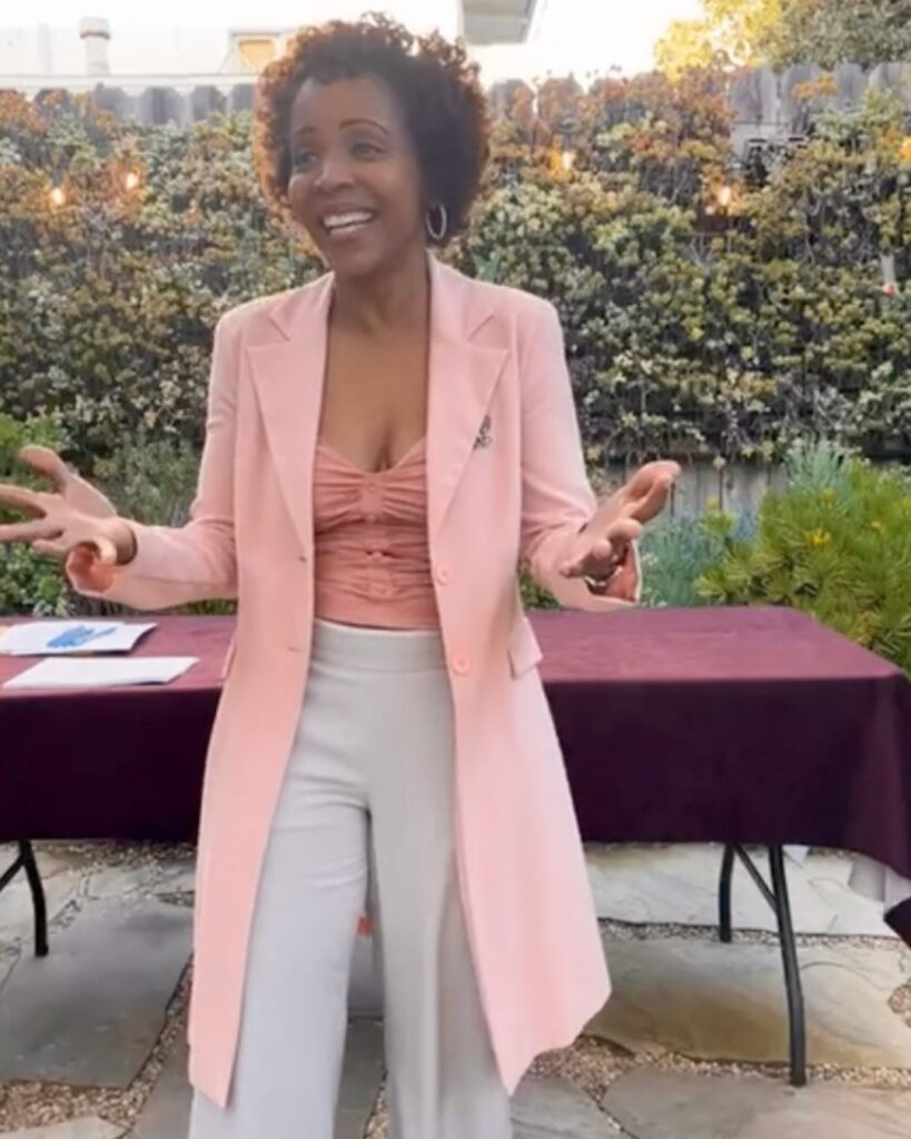 Daydree Horner is a Master Reiki healer who offers virtual sessions worldwide and in-person sessions in Santa Monica, California.